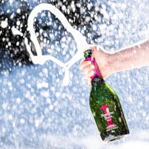 - une bouteille de champagne dans l'établissement La plage - Mauzac, à Limoux