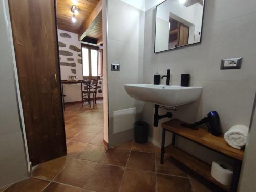 Ванна кімната в La Corte Dei Baroni