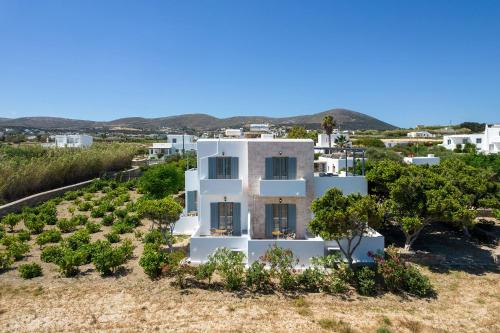 Anna Studios Paros