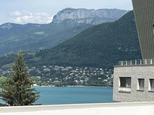 Foto LAKE HOME