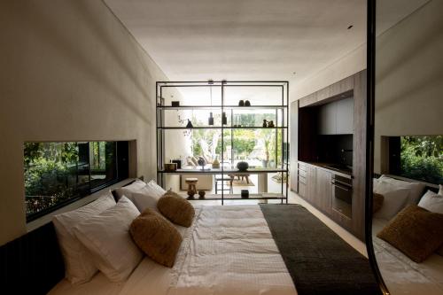 Vouliagmeni Apartments 18