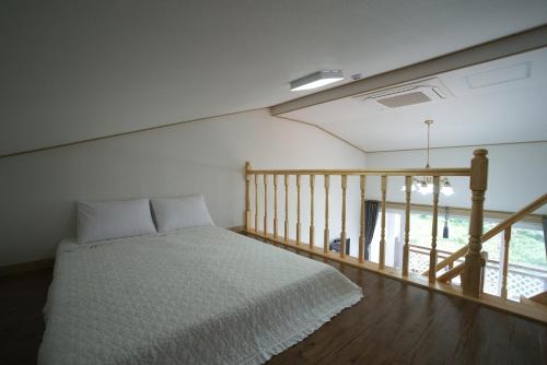Gallery image of Good Day Pension in Seogwipo