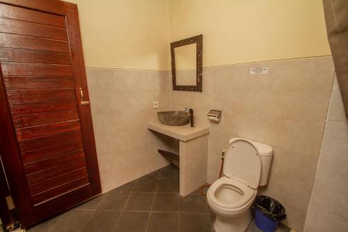 Ένα μπάνιο στο Sanga Suites