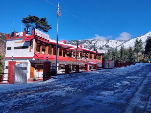 Gallery image of Hotel Burans & Restaurant in Chakrāta