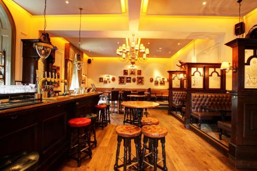 The lounge or bar area at White Hart Hotel, BW Premier Collection 