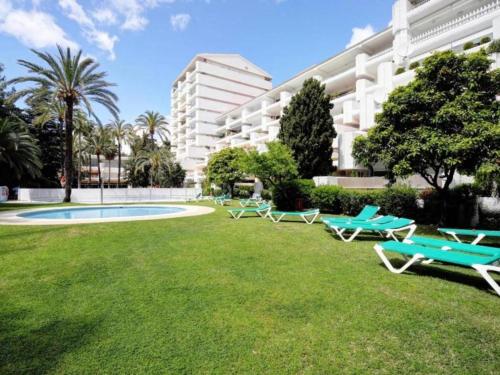 Luminoso apartamento en segunda línea playa 436