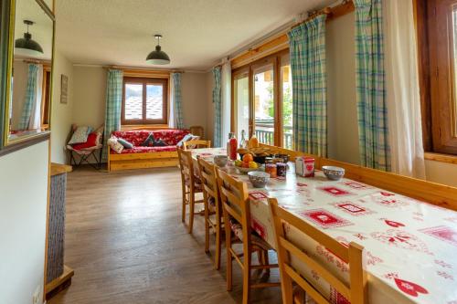 Χώρος καθιστικού στο Appartement spacieux à Saint-Sorlin-d'Arves 87 m² vue montagne