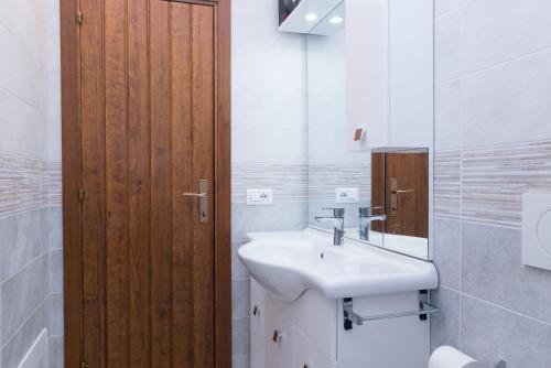Koupelna v ubytování Villetta Porto Mannu E9