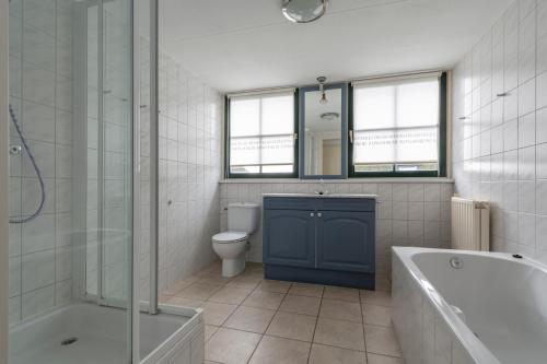 Koupelna v ubytování Buitenplaats 138 Callantsoog