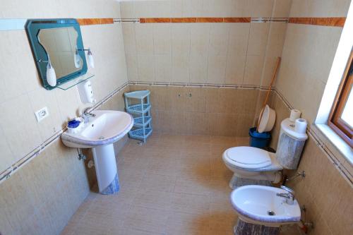 Bilik mandi di Vila Olsi