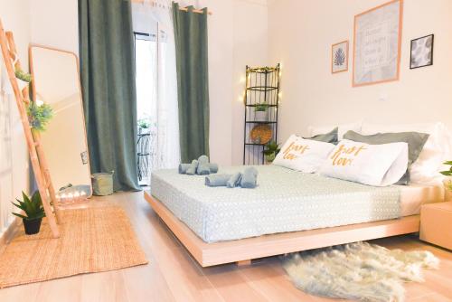 Acropolis Sweet House 2