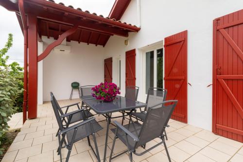 Balkoni atau teres di Maison Hacharria