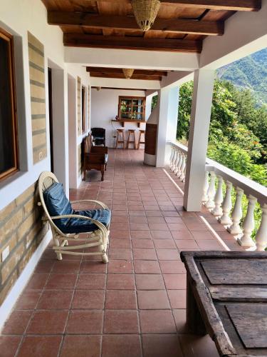 Posezení v ubytování Rustic Charm and Breathtaking Views 'Casita'