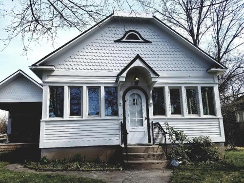 Coeurd'Alene 5th Place Cottage – Photos 2