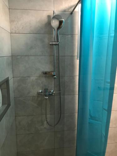 Kupatilo u objektu Obala Srebrno Jezero
