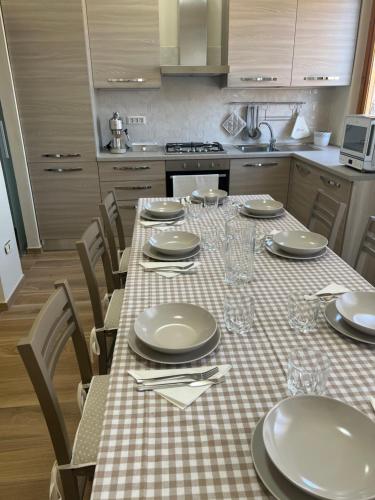 Η κουζίνα ή μικρή κουζίνα στο Casa vacanze l’orchidea