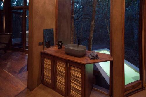 Fotografie z fotogalerie ubytování OJO DE ÁRBOL, boutique cabin in the real jungle v destinaci Tulum