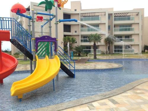 Zona de joacă pentru copii de la Riviera Beach Place Apartamentos
