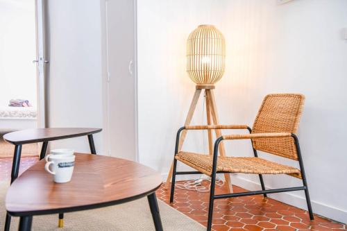 Posedenie v ubytovaní Bail mobilité - Appartement au coeur du Panier