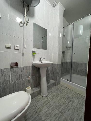 Gallery image of Гостевой дом Акварель 阿克瓦雷爾旅館 Guest house Akvarel 게스트하우스 아크바렐 in Cholpon-Ata