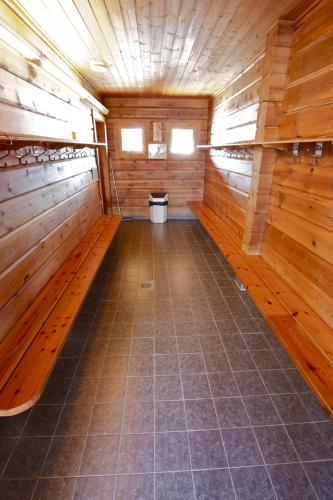 Ένα μπάνιο στο IK Rooms & Camping