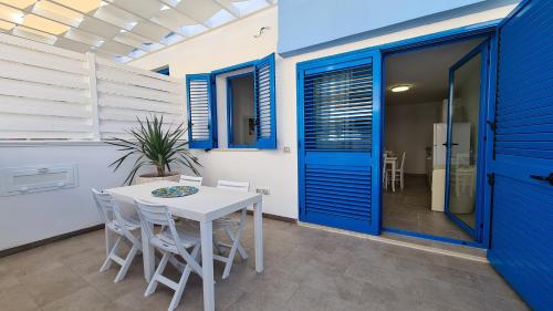 Gallery image of Lido Marini Seahouses in Lido Marini