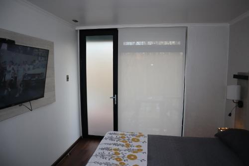 Gallery image of Cabaña Habitainer BordeRio 3 in Concepción