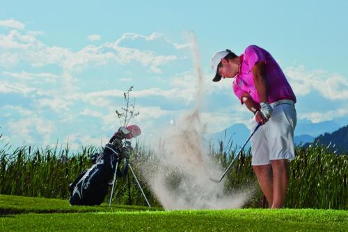 Instalaciones para jugar al golf en el hotel