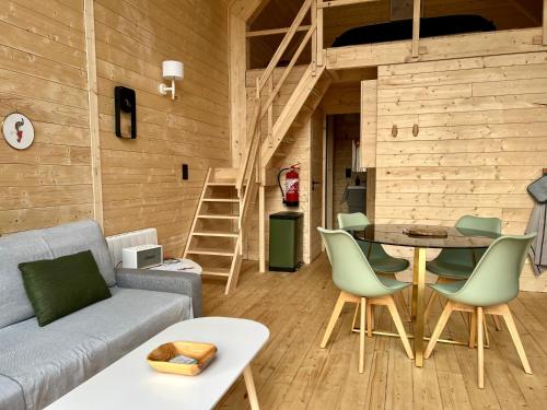 Ruang duduk di Z Lodges