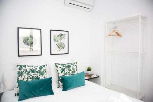GoToSeville Faustino Flats