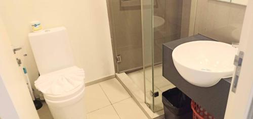 Koupelna v ubytování 100 Great Pattaya Bay Seaview 30th Floor 1br1bth