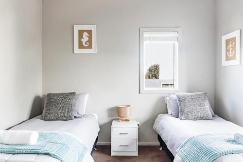 Ein Bett oder Betten in einem Zimmer der Unterkunft Left Break