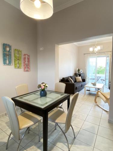 Amalthia Apartment Milos, Adamas Town center