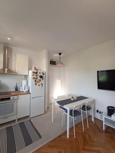 Large Apartment in Podgora - Makarska Rivijera just 80m beach distance