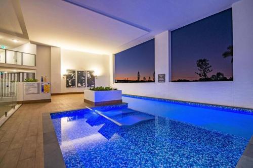 Resort Style 3 Bed 2 Bath, 200m from Beach tesisinde veya buraya yakın yüzme havuzu