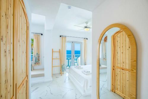 Koupelna v ubytování Payam Hotel