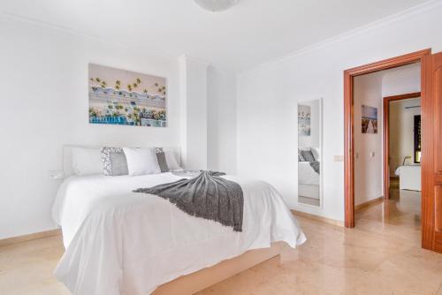 Photo de la galerie de l'établissement Home2Book Fantastic Design Apartment Las Palmas, à Las Palmas de Gran Canaria