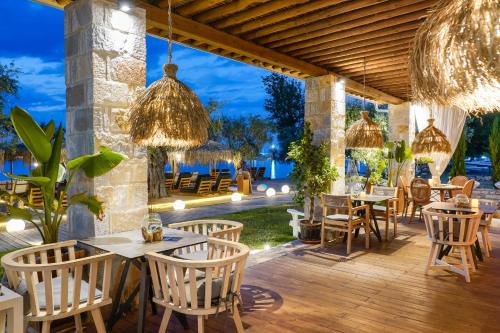 Gallery image of By the sea luxury suites in Limenas