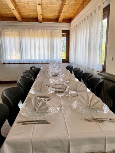 Hotel Sciatori 3 Stelle Superiorにあるレストランまたは飲食店