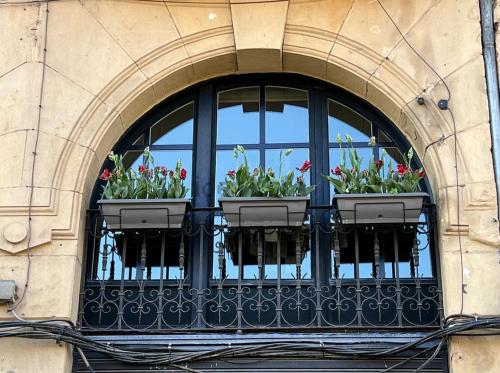 Marzana AC by Staynnapartments