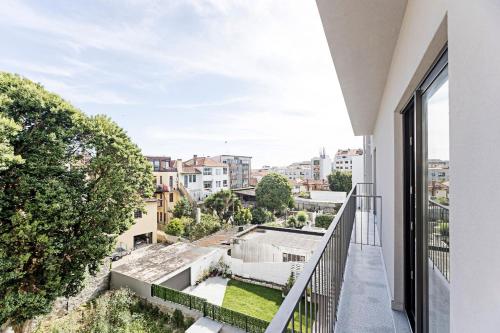 Paraíso 2M w AC & Balcony by LovelyStay