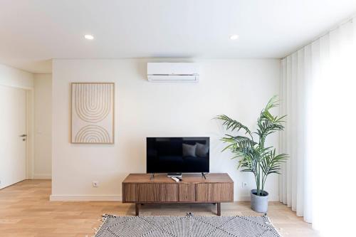 Paraíso 2M w AC & Balcony by LovelyStay