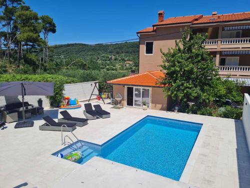 Apartments in Mundanije - Insel Rab 30445