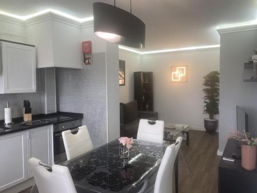 Seas the Day Apartment