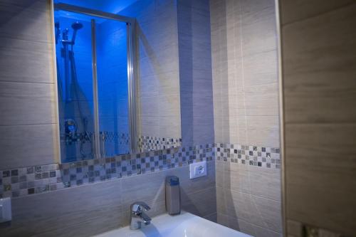 A bathroom at La residenza del Principe