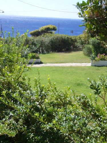 Gallery image of Elpida Andros in Batsi