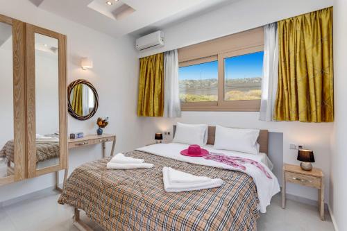 A bed or beds in a room at Villa Kery by Villa Plus