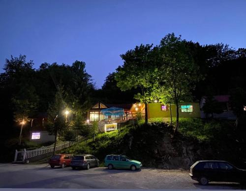 Fotografie z fotogalerie ubytování Apartmani Sastavci v destinaci Tjentište