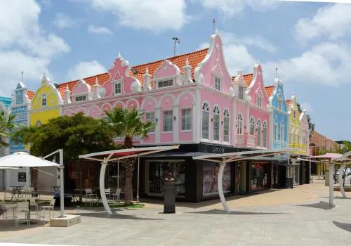 Oranjestad City Suites picture