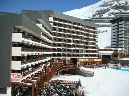 Studio ski aux pieds avec balcon - 4 pers. - FR-1-344-979